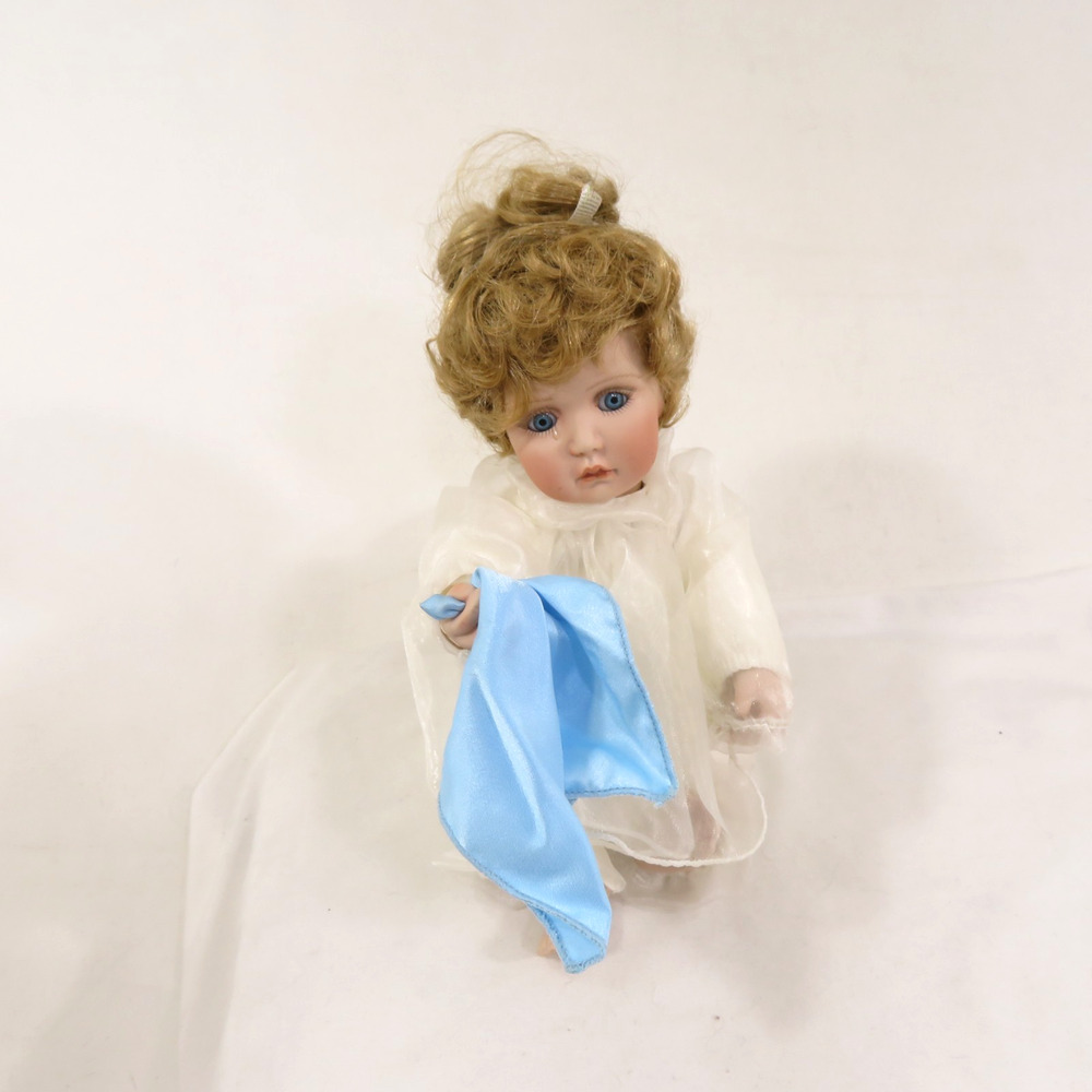 Cindy McClure Angel Baby Doll White Wings and Outfit Blue Blankie 9" x 6" 1990s